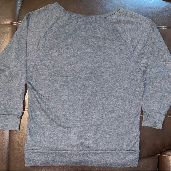 Minnie Mouse Sweater - Picture 4 of 4